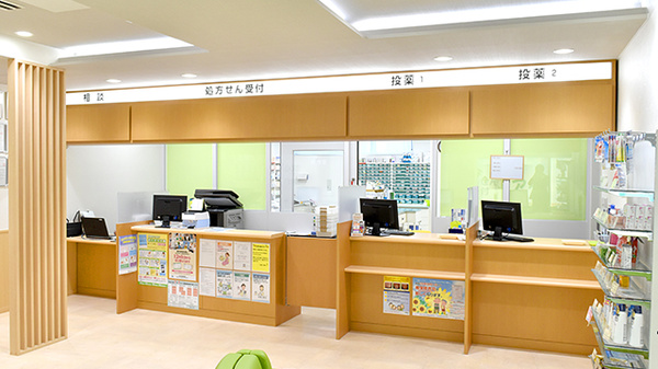 アイ薬局大久保店_4