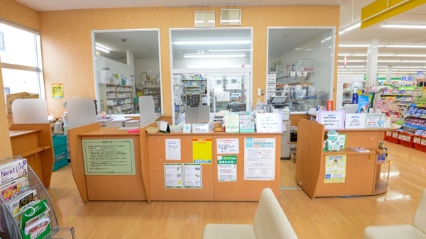 スギ薬局　佐屋店_3