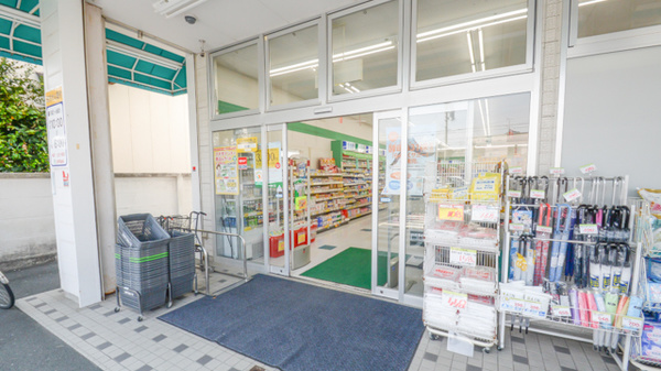 スギ薬局　東田店_2