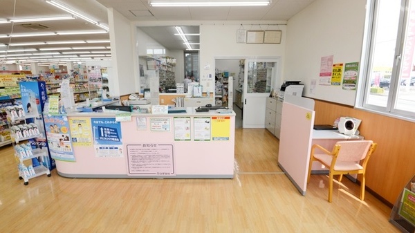 スギ薬局　青山店_3