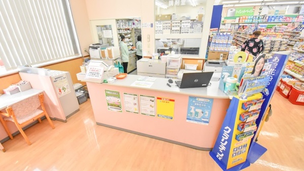 スギ薬局　伊勢宮後店_3