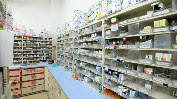 スギ薬局　尼崎西長洲店_2