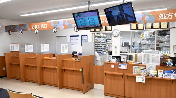 薬局くすりの福太郎塚田店_4