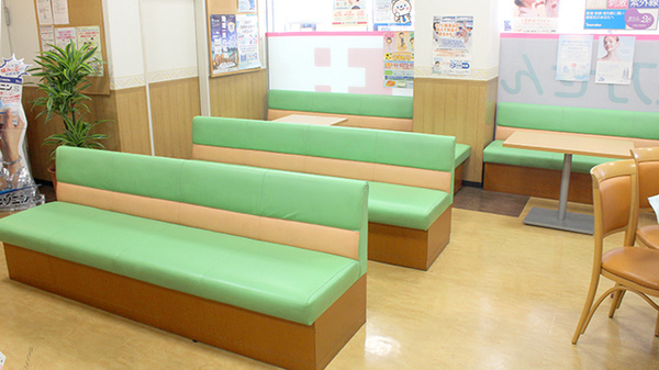 ココカラファイン薬局荻窪天沼店_4