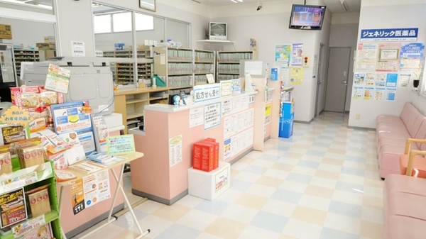 シーズ調剤薬局二川店_4