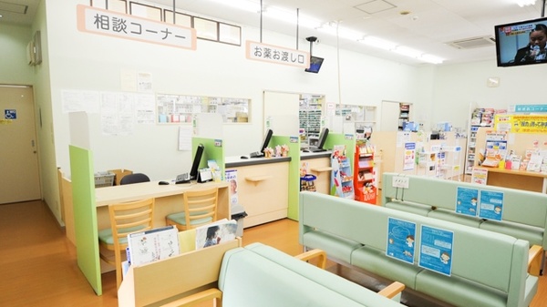ココカラファイン薬局駒場店_3