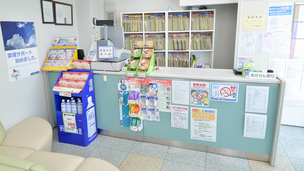 オーツカ市立病院前薬局_3
