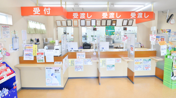 セガミ薬局堺小阪店_3
