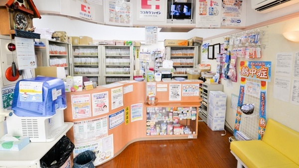 ココカラファイン薬局西明石店_3