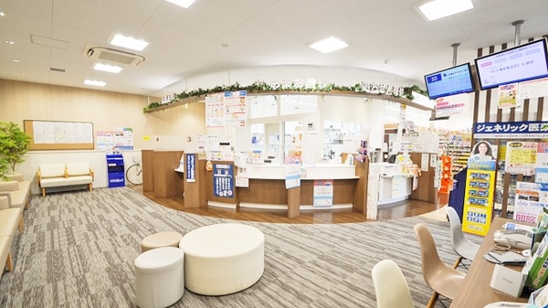 ココカラファイン薬局吹田グリーンプレイス店_3