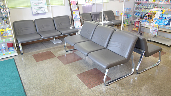 ココカラファイン薬局前原店_4