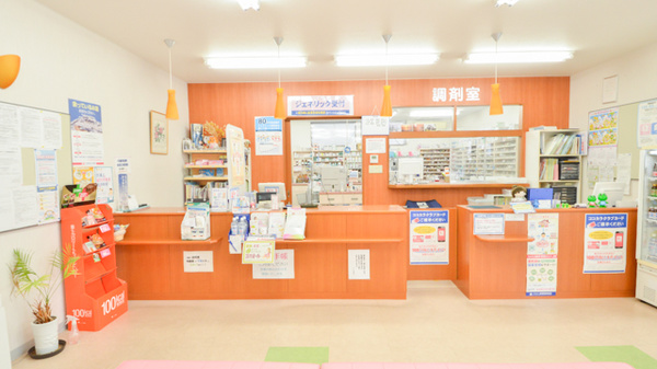 フリーダム古志薬局古志原店_4