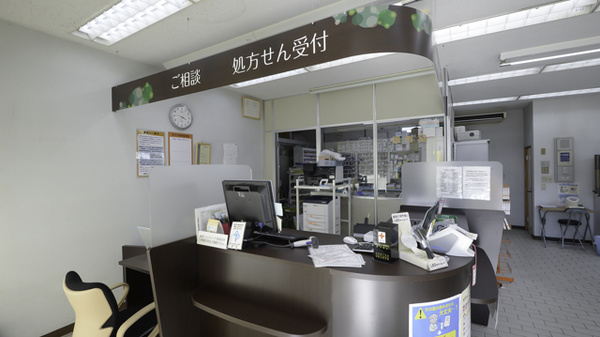 調剤薬局ツルハドラッグ海南駅前店_3