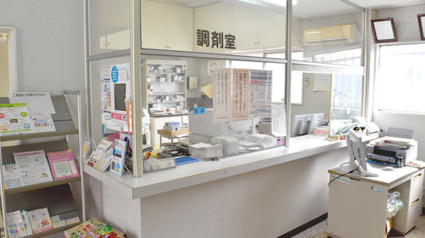 里見薬局_3