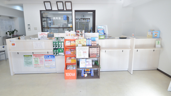 あやめ薬局国立店_3