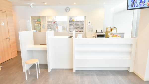 クルミ薬局２号店_3