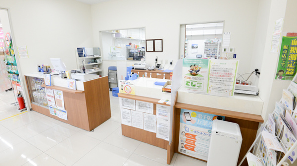 キリン堂薬局　岸里駅前店_3
