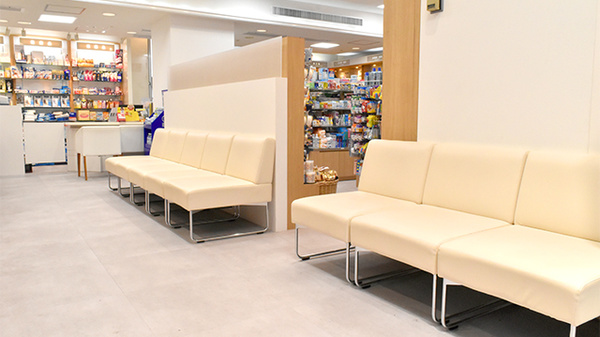 笹川薬局千里中央店_4