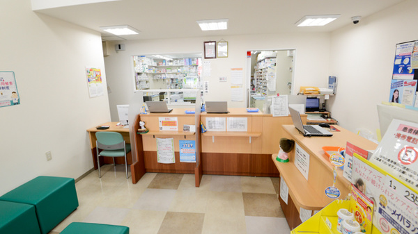 キリン堂薬局　都島医療センター前店_3