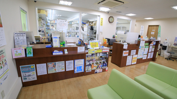 キリン堂薬局　小野本町店_3