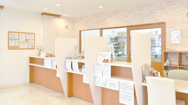 よつば薬局駅前西通店_3
