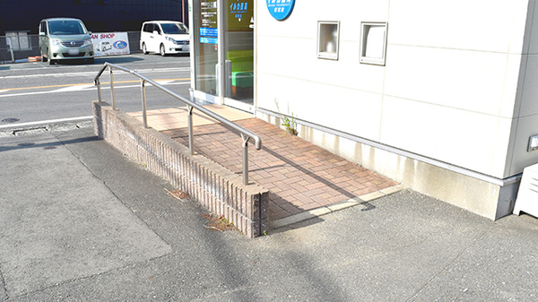イルカ薬局新宮店_3