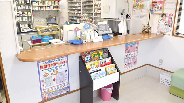 イルカ薬局粕屋店_3