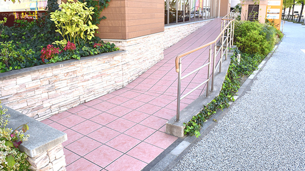 イルカ薬局平尾店_3
