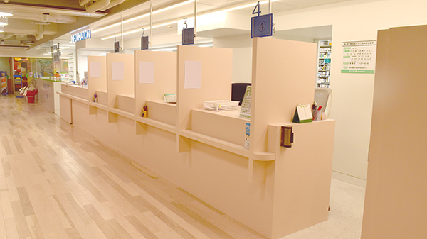 大賀薬局　西鉄福岡駅店_3