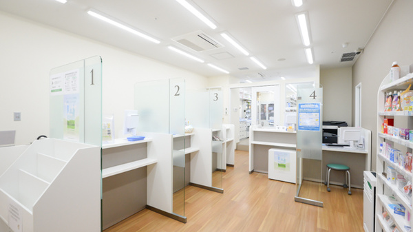 そうごう薬局　池田駅前店_2