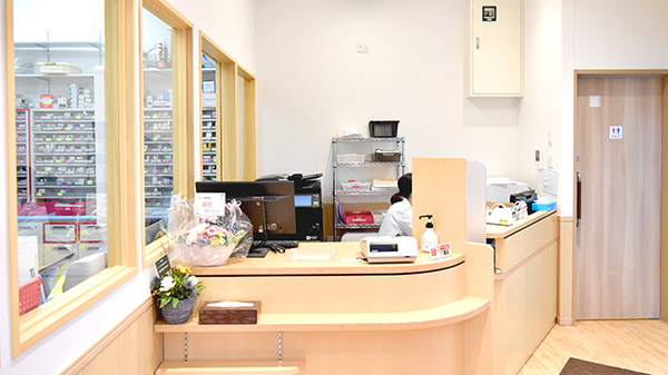 スマイル薬局　御殿山駅前店_4