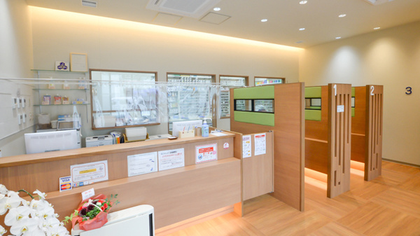 プラザ薬局　西長堀店_3