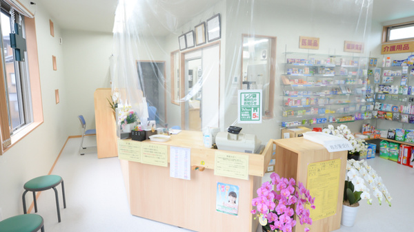 有限会社　井桁屋薬局　井桁屋えきまえ薬局_3