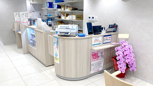 コスモス調剤薬局　日大病院前店（旧：コスモス薬局 駿河台店）_3