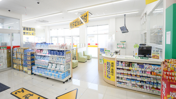 スギ薬局　下冨居店_3