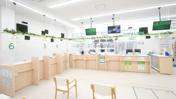 スギ薬局　中区役所前店_3