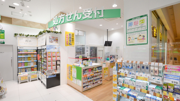 スギ薬局　片町きらら店_3