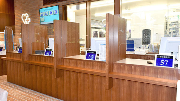 大賀薬局 九州医療センター前店_3