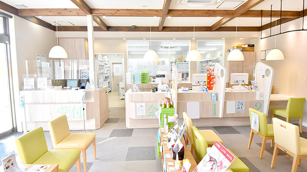 大賀薬局 新水巻病院前店_3