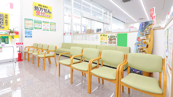 スギ薬局　小田原小台店_4