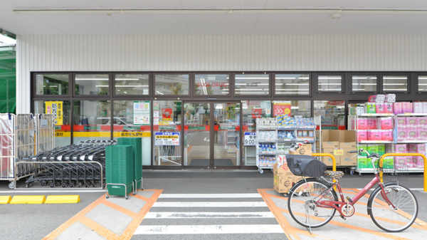 スギ薬局　吹田店_2