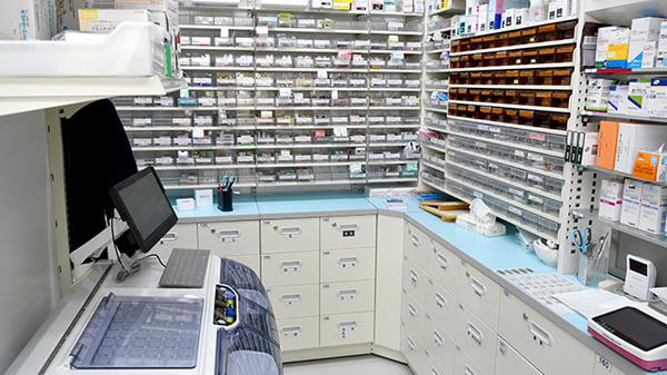 調剤薬局ツルハドラッグ大和吉岡店_8