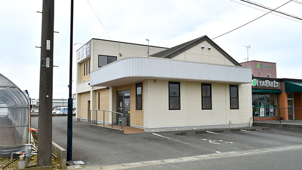 くるみ薬局大人見店