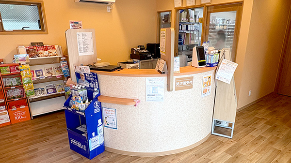 ファルコ薬局 桂駅東口店_2