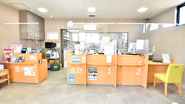 大賀薬局 小戸店_3