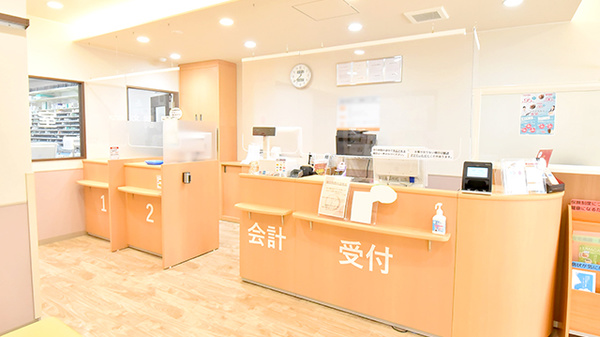 大賀薬局 二日市中央店_3