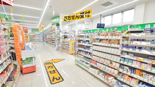 スギ薬局　金石店_4