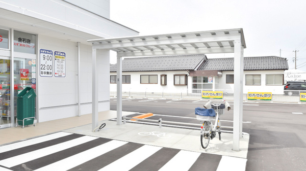 スギ薬局　金石店_8