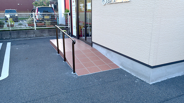 大信薬局下曽根店_3