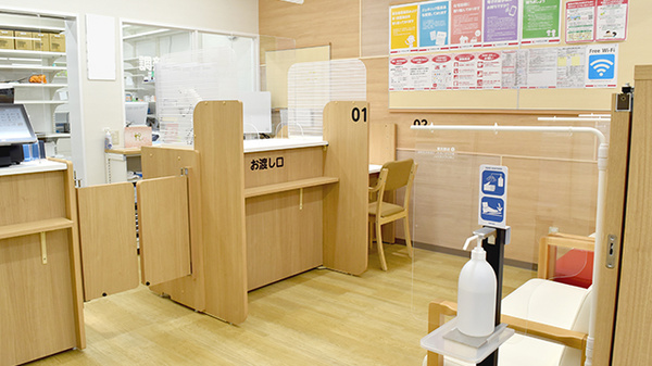 ココカラファイン薬局高円寺南店_3